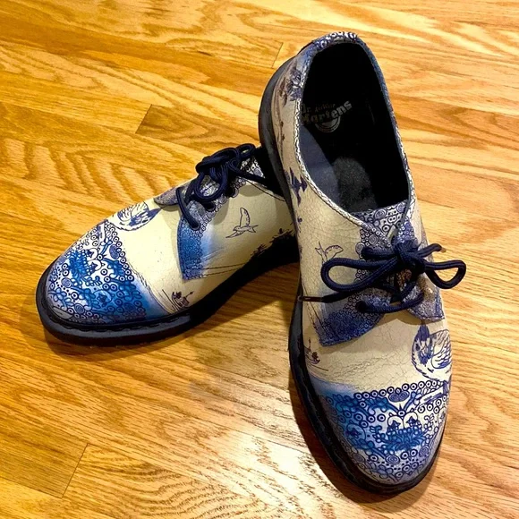 Collectible Doc Martin shoes NEVER WORN - Picture 1 of 2